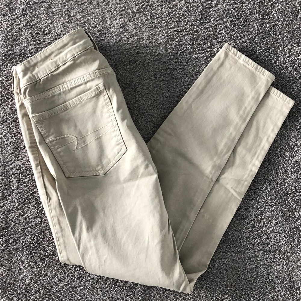 American Eagle Stretch Khaki Jeggings